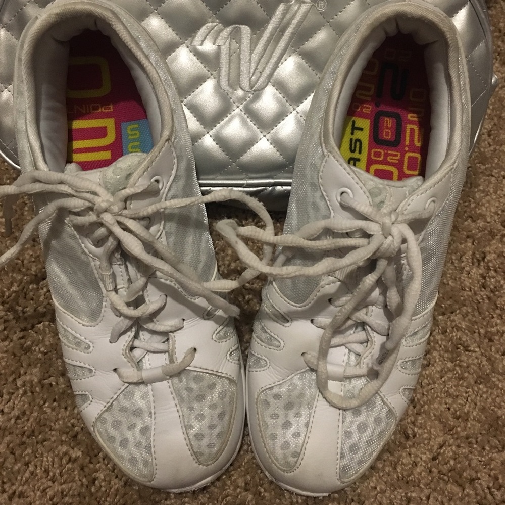 Varsity Last Pass 2.0 Sz 7 Cheer Shoes